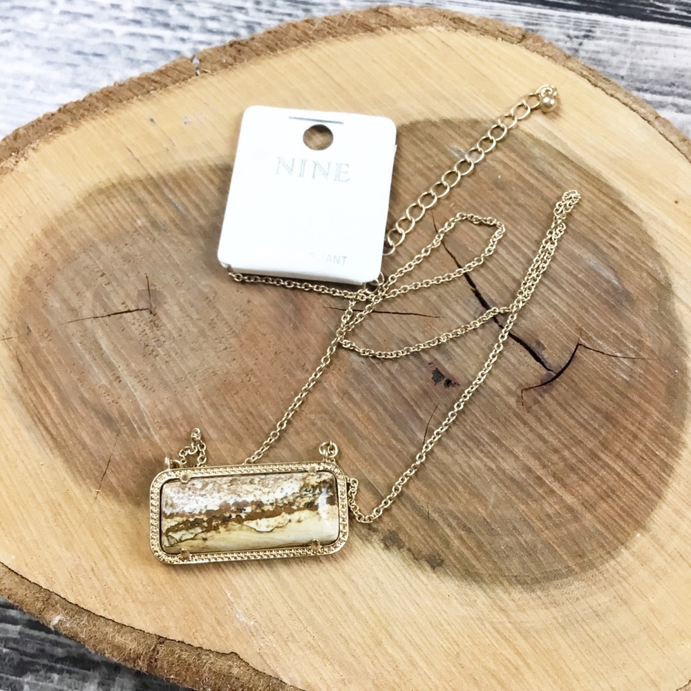 Stone Necklace New Adjustable Gold Tone - Picture 1 of 3